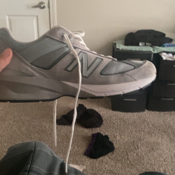 basically brand new just don’t fit right and bought for 180-190 selling for 120! - Picture 2 of 4